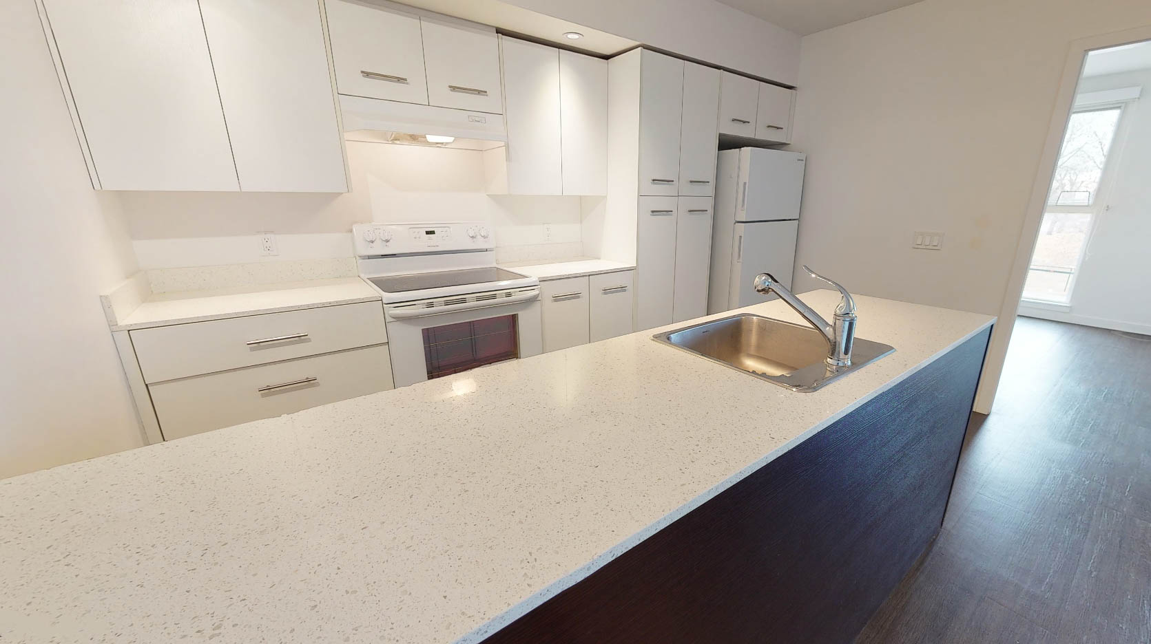 9403 102 Avenue - 415