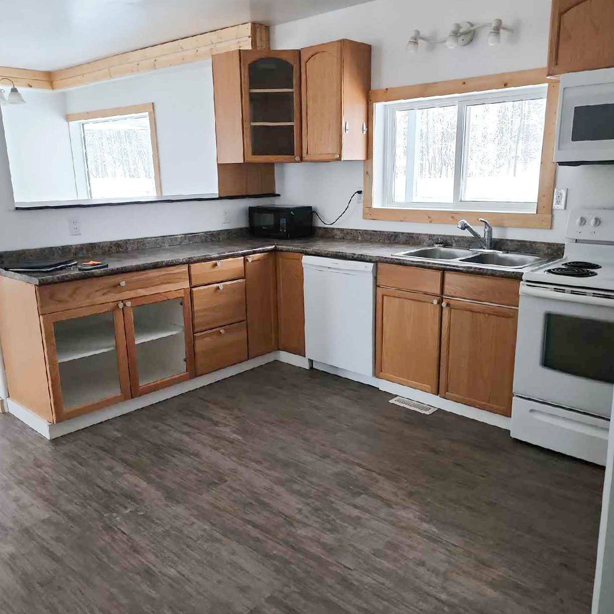 13346 Charlie Lake Crescent